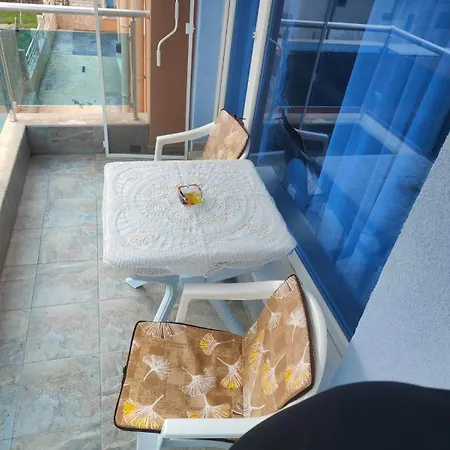 лукс морска перла * プリモルスコ